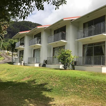 Michel Holiday Apartments Виктория Экстерьер фото