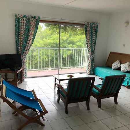 Michel Holiday Apartments Виктория Экстерьер фото