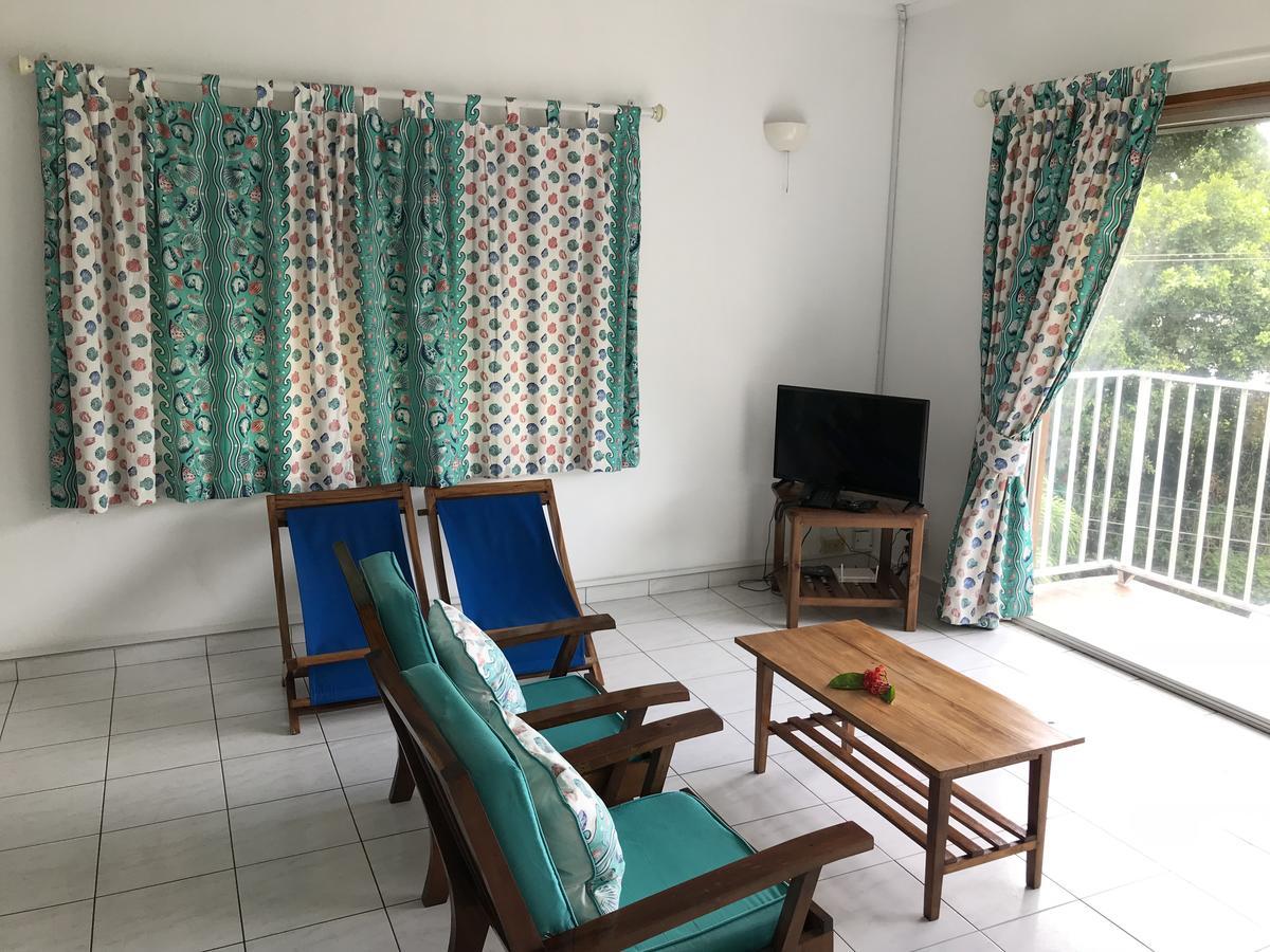 Michel Holiday Apartments Виктория Экстерьер фото